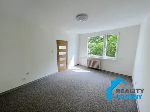 Pronájem bytu 1+1, Děčín, Rakovnická, 32 m2