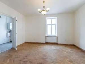 Prodej bytu 2+1, Liberec - Liberec III-Jeřáb, 1. máje, 80 m2