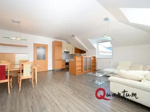 Pronájem bytu 3+kk, Praha - Libeň, Kovanecká, 77 m2