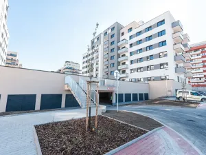 Pronájem bytu 1+kk, Praha - Hlubočepy, Fabiánové, 34 m2