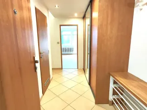 Pronájem bytu 2+kk, Praha - Záběhlice, Přespolní, 43 m2