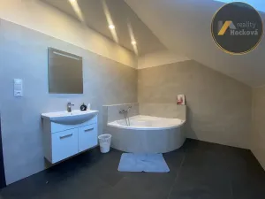 Pronájem rodinného domu, Postřižín, Prostřední, 175 m2