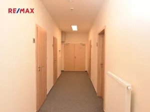 Pronájem kanceláře, Nymburk, Náměstí Přemyslovců, 29 m2