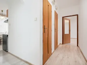 Prodej bytu 3+1, Hvozd, 74 m2