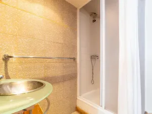 Prodej bytu 1+1, Praha - Malá Strana, Petřínská, 44 m2