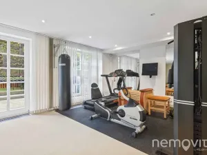 Prodej vily, Praha - Dejvice, V Šáreckém údolí, 459 m2