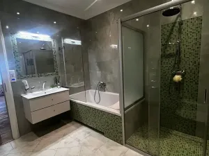 Prodej bytu 3+kk, Karlovy Vary, Divadelní náměstí, 147 m2