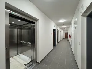 Pronájem bytu 2+kk, Praha - Hlubočepy, Werichova, 45 m2