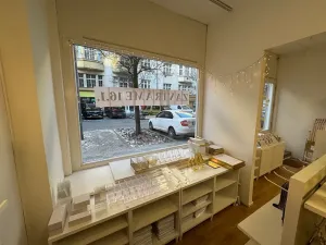 Pronájem obchodního prostoru, Praha - Bubeneč, Eliášova, 39 m2