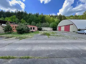 Prodej výrobních prostor, Skryje, 3000 m2
