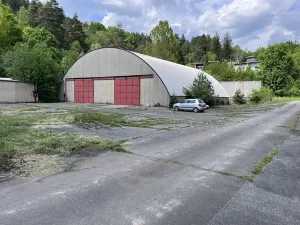 Prodej výrobních prostor, Skryje, 3000 m2