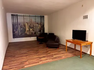 Pronájem kanceláře, Klatovy, nám. Míru, 65 m2