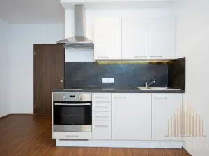 Pronájem bytu 1+kk, Praha - Střížkov, Makedonská, 32 m2