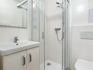 Pronájem bytu 1+1, Praha - Komořany, Krupná, 30 m2