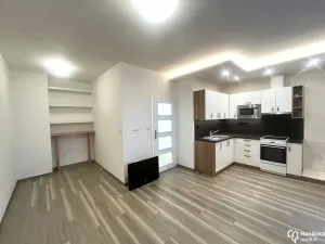 Pronájem bytu 1+kk, Olomouc, Zámečnická, 38 m2