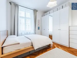 Prodej bytu 2+kk, Praha - Vyšehrad, Neklanova, 42 m2