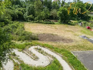 Prodej pozemku, Martiněves, 1360 m2