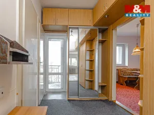 Prodej bytu 3+1, Náchod, Bartoňova, 84 m2