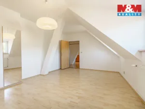 Prodej bytu 3+1, Cheb, Cechovní, 130 m2