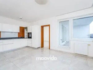 Prodej bytu 2+kk, Praha - Horní Měcholupy, Hornoměcholupská, 56 m2