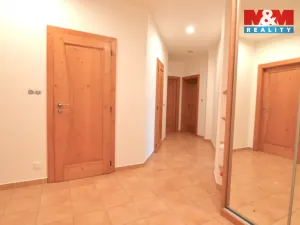 Pronájem kanceláře, Praha - Hloubětín, V Novém Hloubětíně, 120 m2