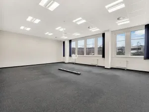 Pronájem kanceláře, Praha - Jinonice, Pekařská, 479 m2