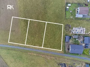 Prodej pozemku pro bydlení, Uhersko, 944 m2