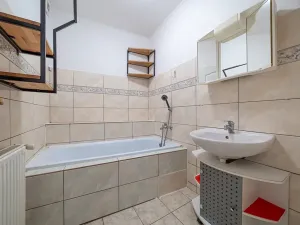 Prodej bytu 3+1, Olomouc, Chválkovická, 92 m2