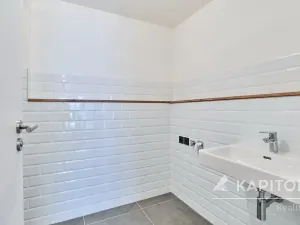 Pronájem bytu 3+kk, Praha - Vysočany, Kolbenova, 66 m2