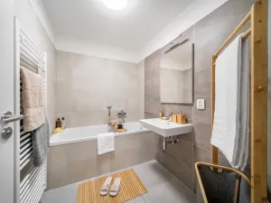 Prodej bytu 2+1, Holubice, 55 m2