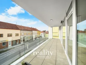 Prodej bytu 3+kk, Znojmo, Jarošova, 76 m2