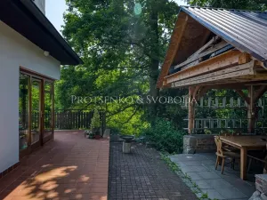 Prodej ubytování, Mnichovice, Nad rybníkem, 312 m2