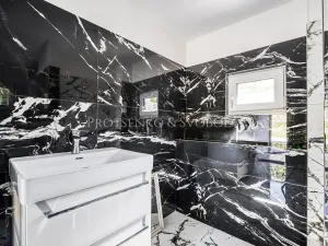 Prodej chalupy, Český Krumlov, 186 m2