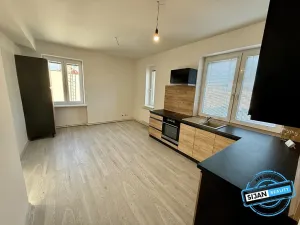 Pronájem bytu 4+kk, Opava, Kolofíkovo nábřeží, 105 m2