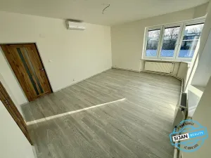 Pronájem bytu 4+kk, Opava, Kolofíkovo nábřeží, 105 m2