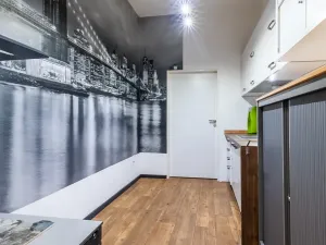 Prodej kanceláře, Praha - Hostivař, Hostivařská, 153 m2