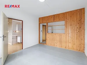 Pronájem bytu 1+1, Jindřichův Hradec, sídliště Vajgar, 43 m2