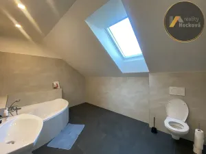 Pronájem rodinného domu, Postřižín, Prostřední, 175 m2