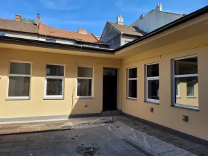 Pronájem kanceláře, Tišnov, Na Loukách, 93 m2