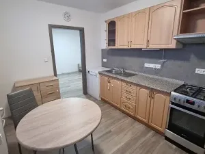 Pronájem bytu 2+1, Jihlava, Kosovská, 54 m2