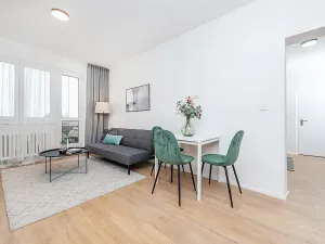 Prodej bytu 3+kk, Praha - Malešice, Počernická, 57 m2