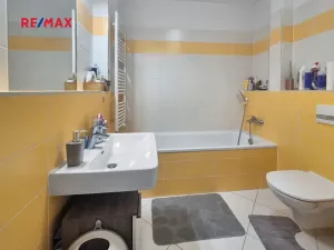 Pronájem bytu 2+kk, Praha - Dolní Měcholupy, Honzíkova, 55 m2