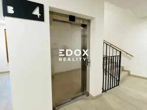 Pronájem bytu 1+kk, Praha - Košíře, Naskové, 34 m2