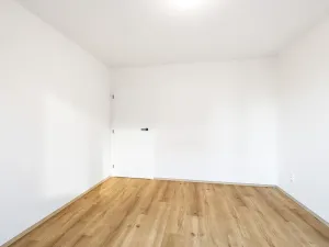 Prodej bytu 3+kk, Praha - Karlín, Molákova, 69 m2