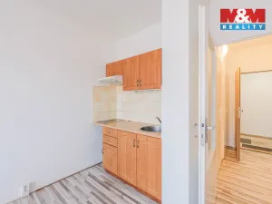 Pronájem bytu 1+kk, Praha - Hlubočepy, Pivcova, 29 m2