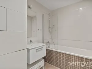 Pronájem bytu 2+kk, Praha - Libeň, Vojenova, 63 m2