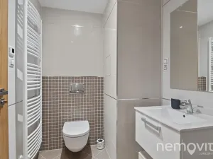 Pronájem bytu 2+kk, Praha - Libeň, Vojenova, 63 m2