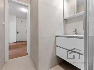 Pronájem bytu 2+kk, Praha - Břevnov, Nad Kajetánkou, 45 m2