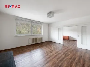 Prodej komerční nemovitosti, Měchenice, Hlavní, 330 m2