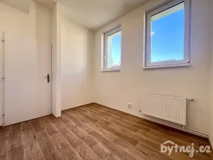 Pronájem bytu 3+kk, Olomouc - Hodolany, Rejskova, 42 m2